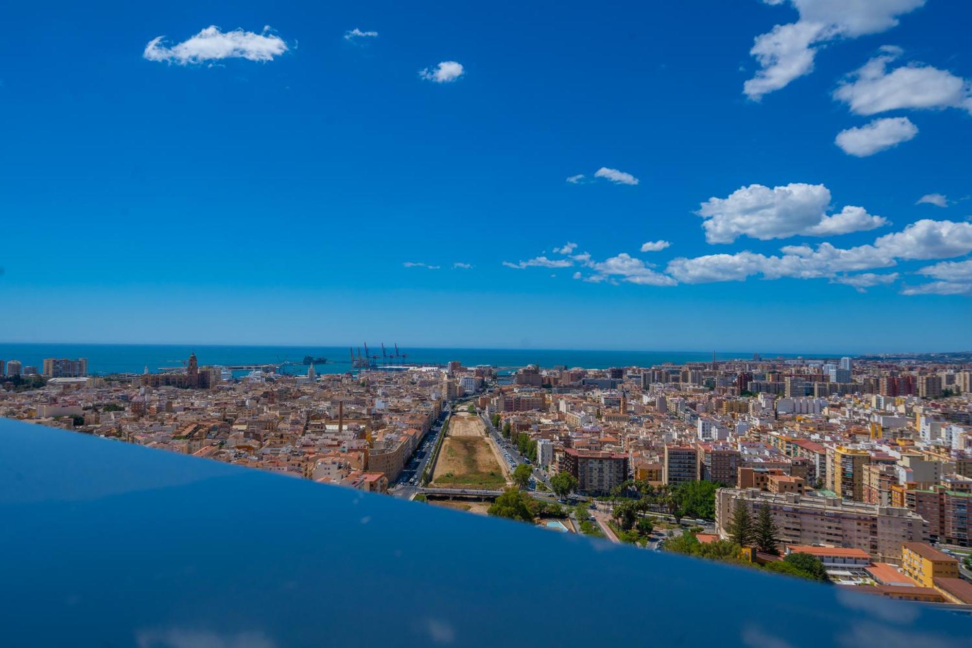 Apartament Xpce Urban Skyline - Parking Free *