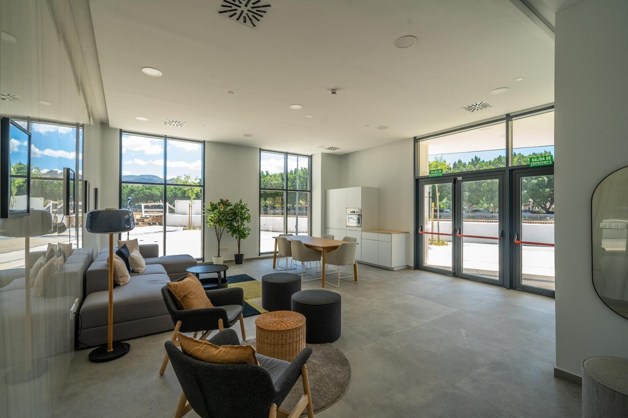 Xpce Urban Skyline - Parking Free Apartament Malaga